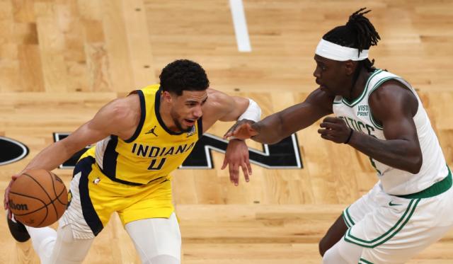 博鱼电竞首页-雄鹿后悔吗？霍勒迪化身绿军冲冠利器，让哈利吃瘪